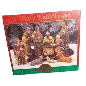 Christmas Fantasy LTD small printed Nativity 11 piece set!!